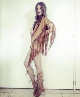 Vanessa Claudio feet photo thumbnail