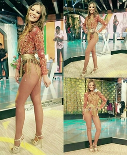 Vanessa Claudio feet photo thumbnail