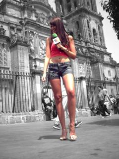 Vanessa Claudio feet photo thumbnail