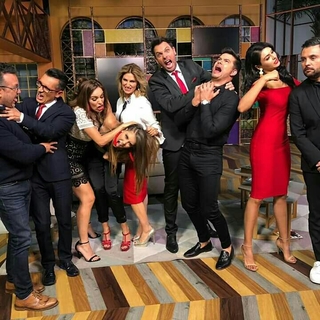 Vanessa Claudio feet photo thumbnail