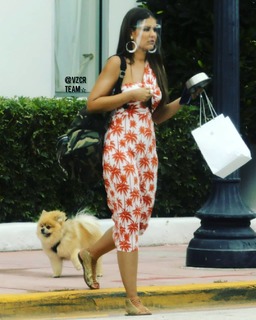 Vanessa Claudio feet photo thumbnail