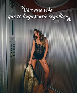 Vanessa Claudio feet photo thumbnail