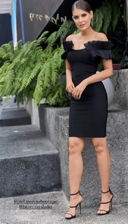 Vanessa Claudio feet photo thumbnail