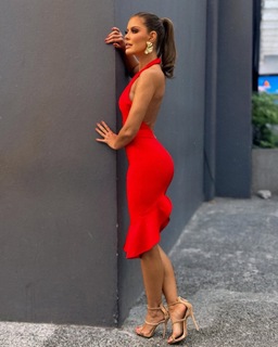 Vanessa Claudio feet photo thumbnail