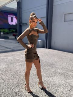 Vanessa Claudio feet photo thumbnail
