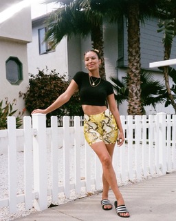 Vanessa Curry feet photo 1
