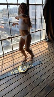 Vanessa Demopoulos feet photo 10