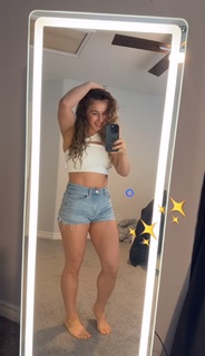 Vanessa Demopoulos feet photo 9