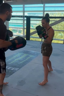 Vanessa Demopoulos feet photo 10