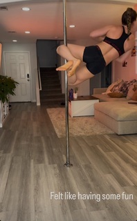 Vanessa Demopoulos feet photo 19