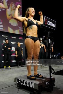 Vanessa Demopoulos feet photo 16