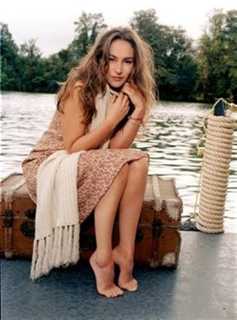 Vanessa Demouy feet photo 8