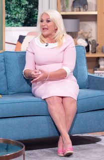 Vanessa Feltz feet photo 6