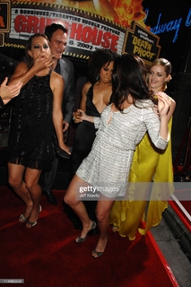 Vanessa Ferlito feet photo thumbnail