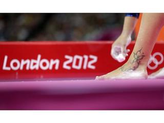 Vanessa Ferrari feet photo thumbnail