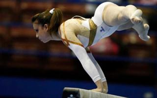 Vanessa Ferrari feet photo thumbnail