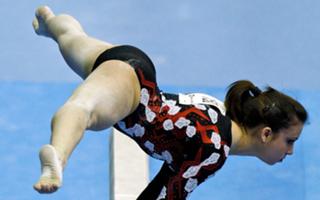 Vanessa Ferrari feet photo thumbnail