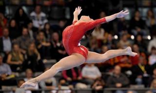 Vanessa Ferrari feet photo thumbnail