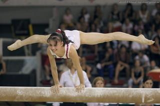 Vanessa Ferrari feet photo thumbnail