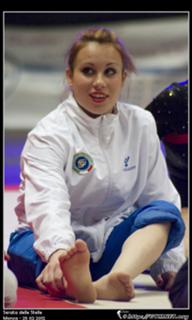 Vanessa Ferrari feet photo thumbnail