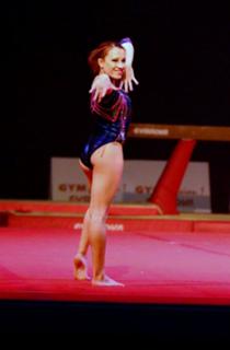 Vanessa Ferrari feet photo thumbnail