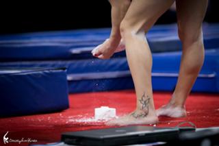 Vanessa Ferrari feet photo thumbnail