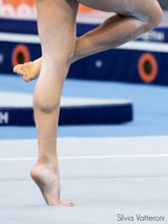 Vanessa Ferrari feet photo thumbnail