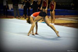 Vanessa Ferrari feet photo thumbnail