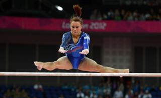 Vanessa Ferrari feet photo thumbnail