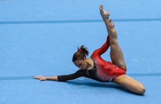 Vanessa Ferrari feet photo thumbnail