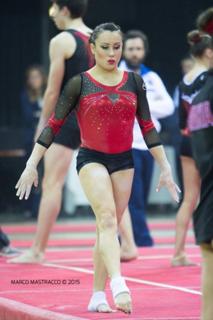 Vanessa Ferrari feet photo thumbnail