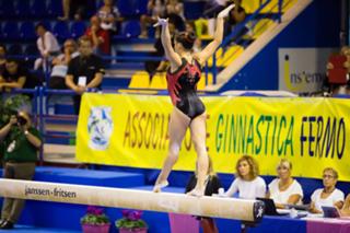 Vanessa Ferrari feet photo thumbnail