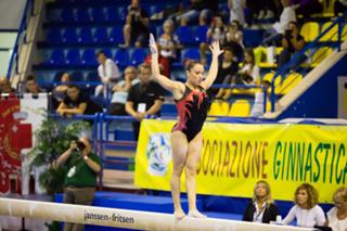 Vanessa Ferrari feet photo thumbnail