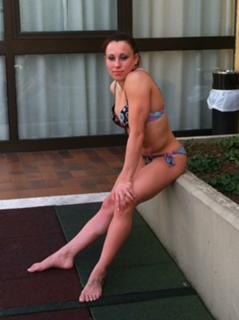 Vanessa Ferrari feet photo thumbnail