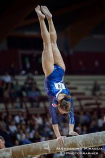 Vanessa Ferrari feet photo thumbnail