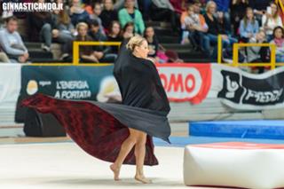 Vanessa Ferrari feet photo thumbnail