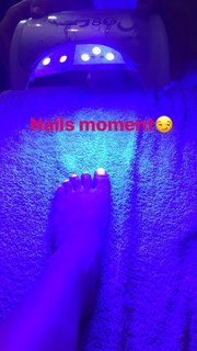 Vanessa Ferrari feet photo thumbnail