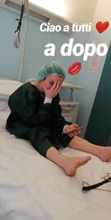 Vanessa Ferrari feet photo thumbnail