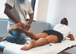 Vanessa Ferrari feet photo thumbnail