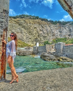 Vanessa Ferrari feet photo thumbnail