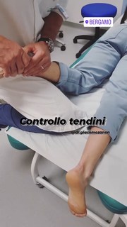 Vanessa Ferrari feet photo thumbnail