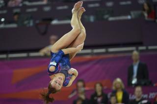 Vanessa Ferrari feet photo thumbnail