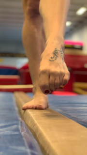 Vanessa Ferrari feet photo thumbnail