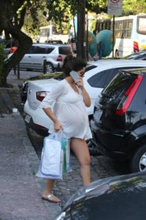 Vanessa Giácomo feet photo thumbnail