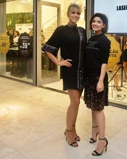 Vanessa Giácomo feet photo thumbnail