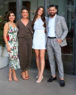 Vanessa Giácomo feet photo thumbnail