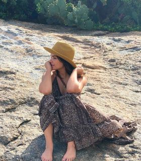 Vanessa Giácomo feet photo thumbnail