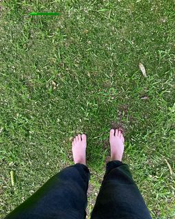 Vanessa Giácomo feet photo thumbnail