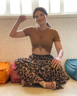 Vanessa Giácomo feet photo thumbnail