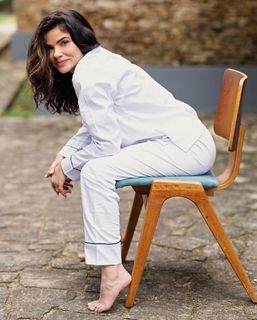 Vanessa Giácomo feet photo thumbnail